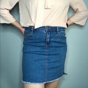 Denim H medium skirt with split